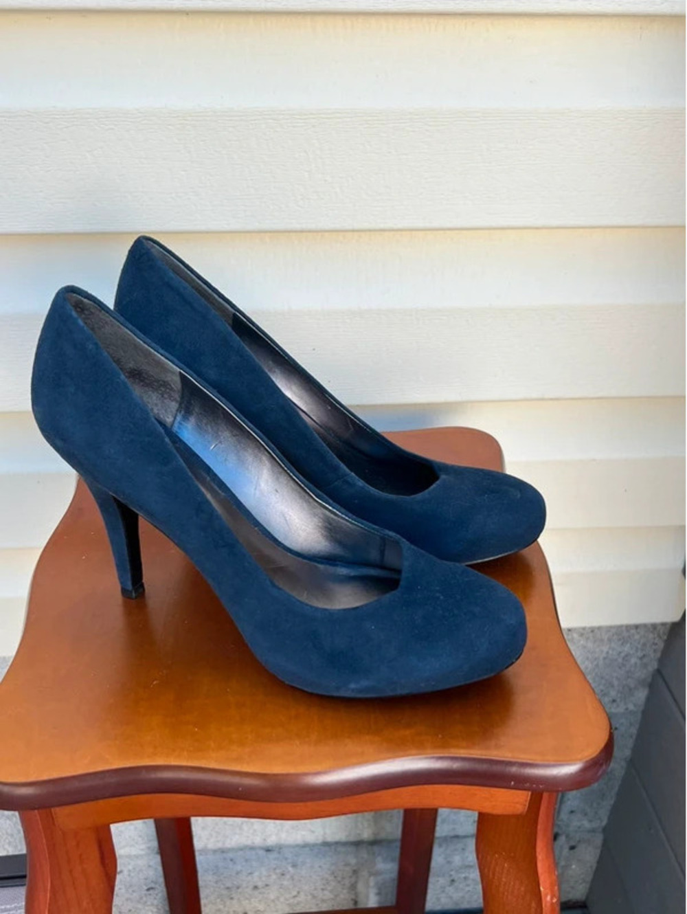 Nine West Navy Blue Suede Pumps Heels Classic Round Toe Women’s 6.5